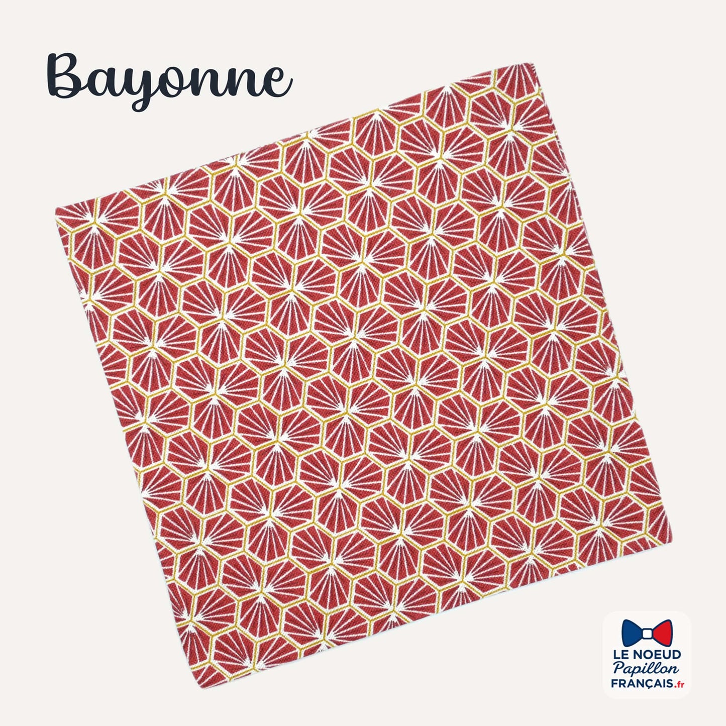 pochette de costume bordeaux géométrique