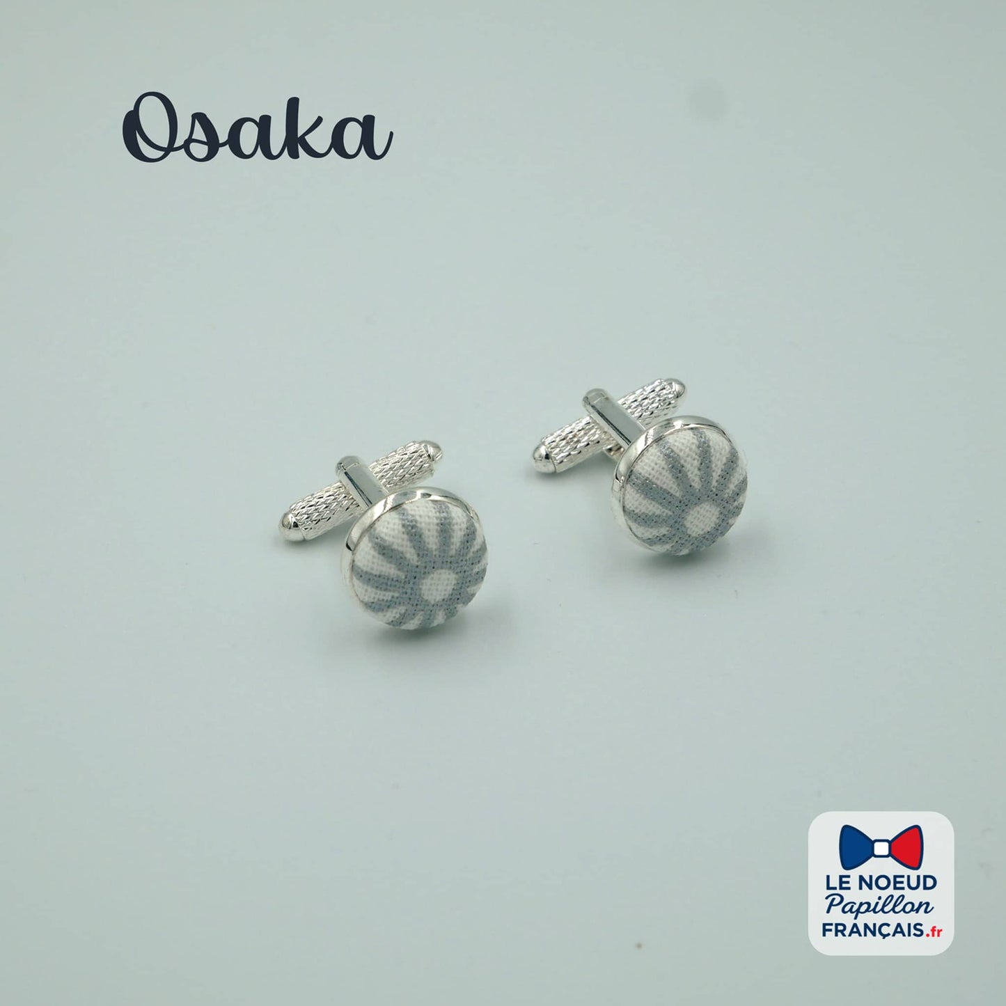 Boutons de manchette gris