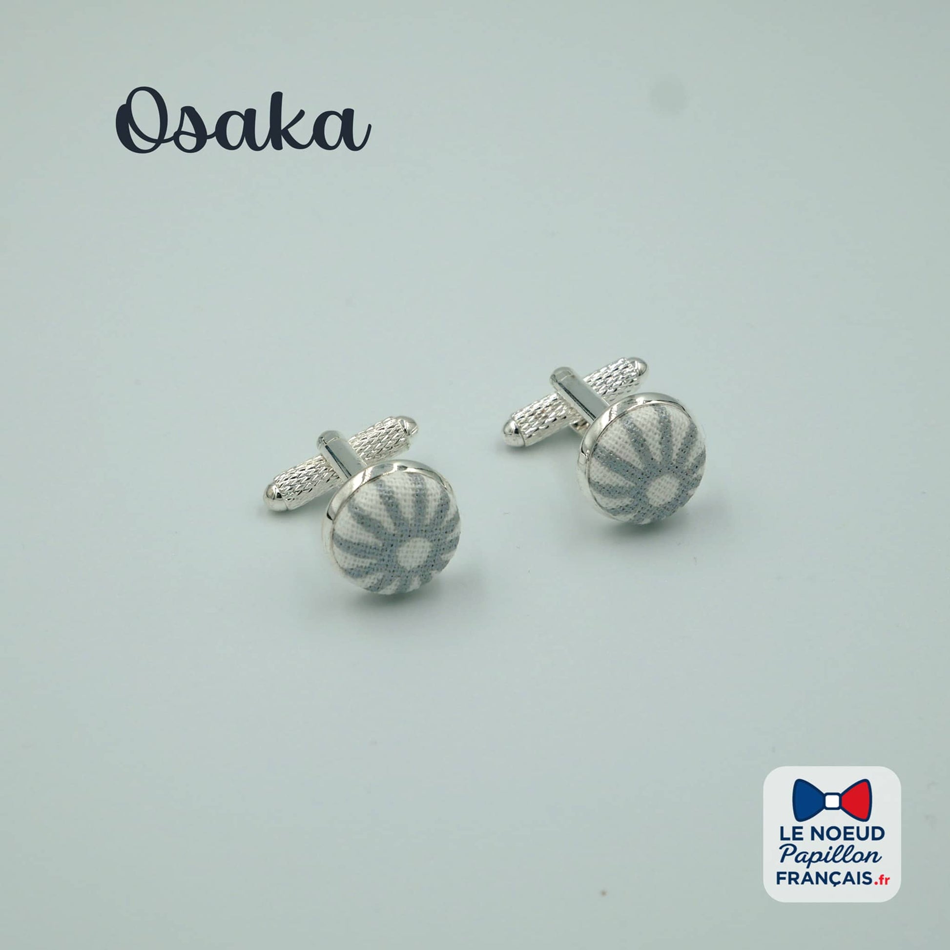 Boutons de manchette gris