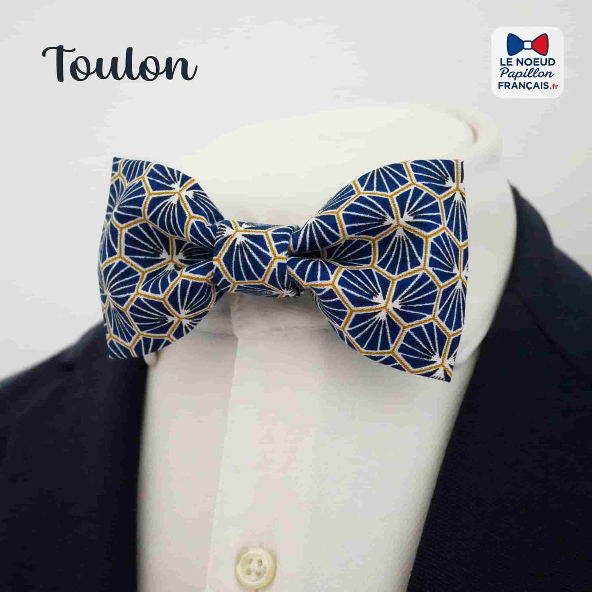 noeud papillon bleu géométrique