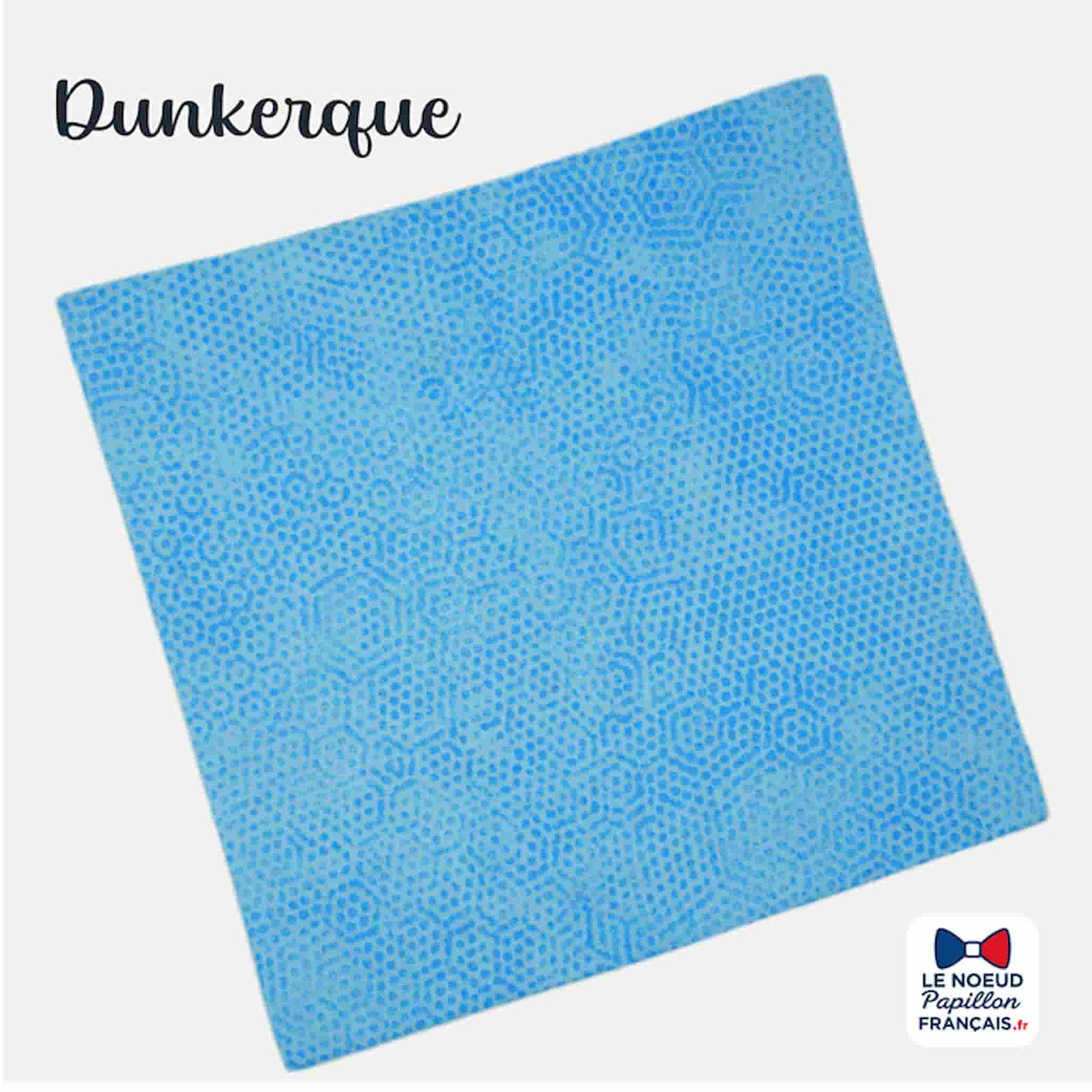 Pochette de costume bleu ciel