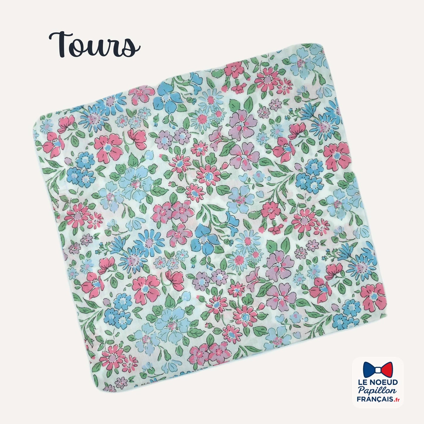 pochette de costume rose et bleu