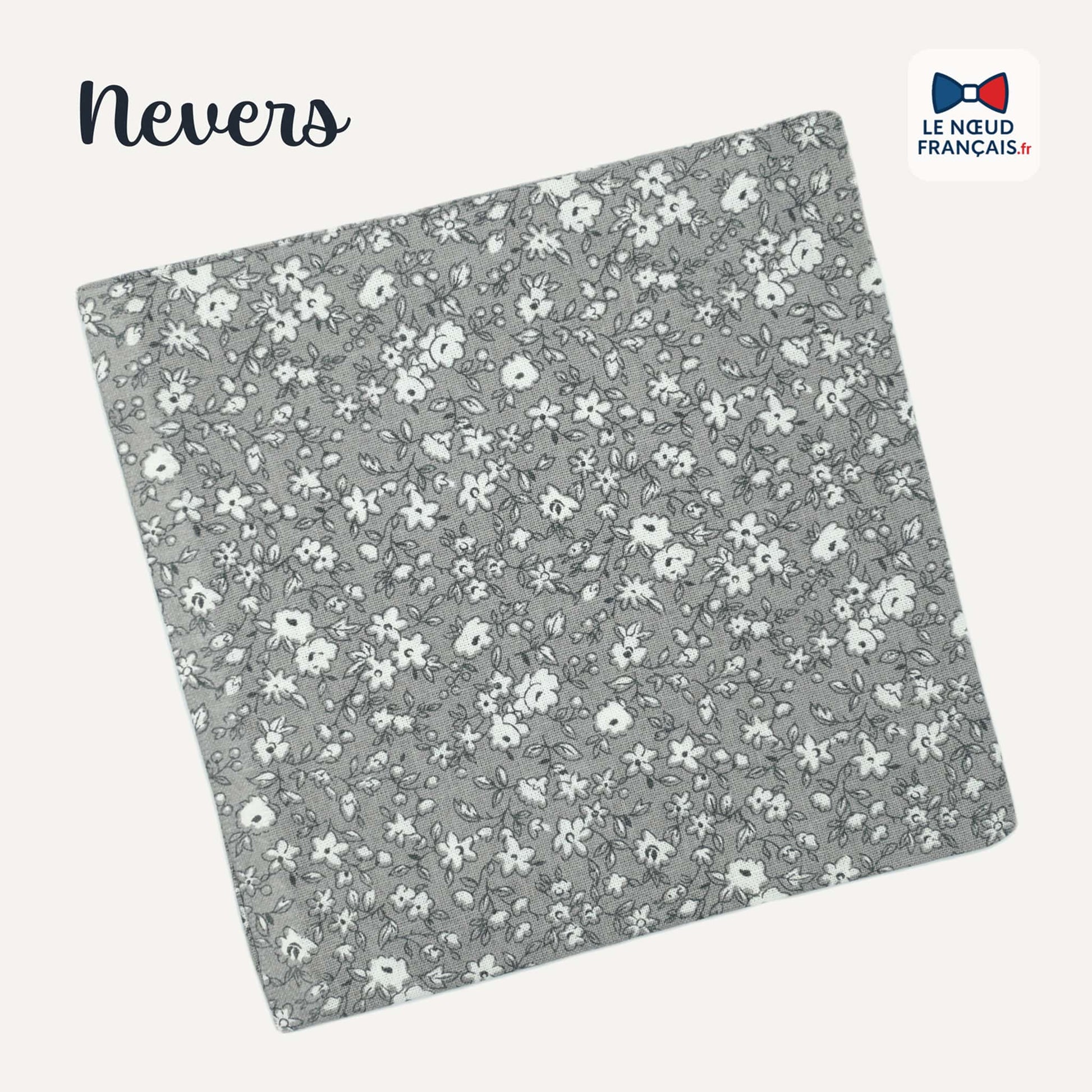 Pochette de costume gris